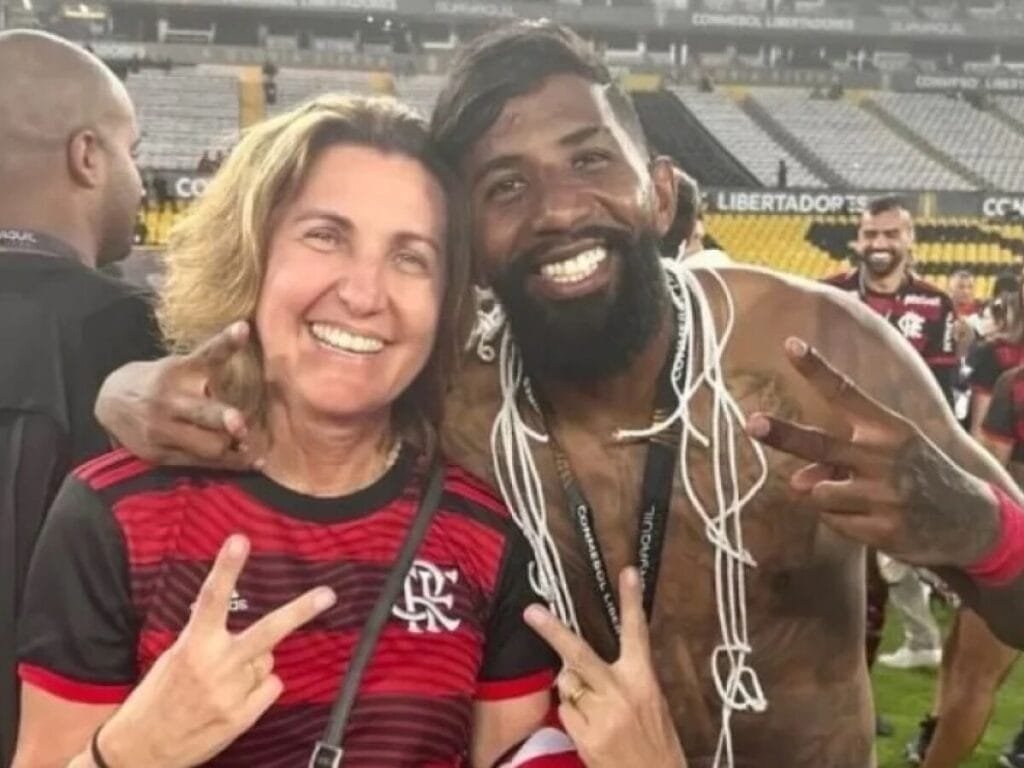 Diretora do Flamengo é indiciada por ataque contra nordestinos