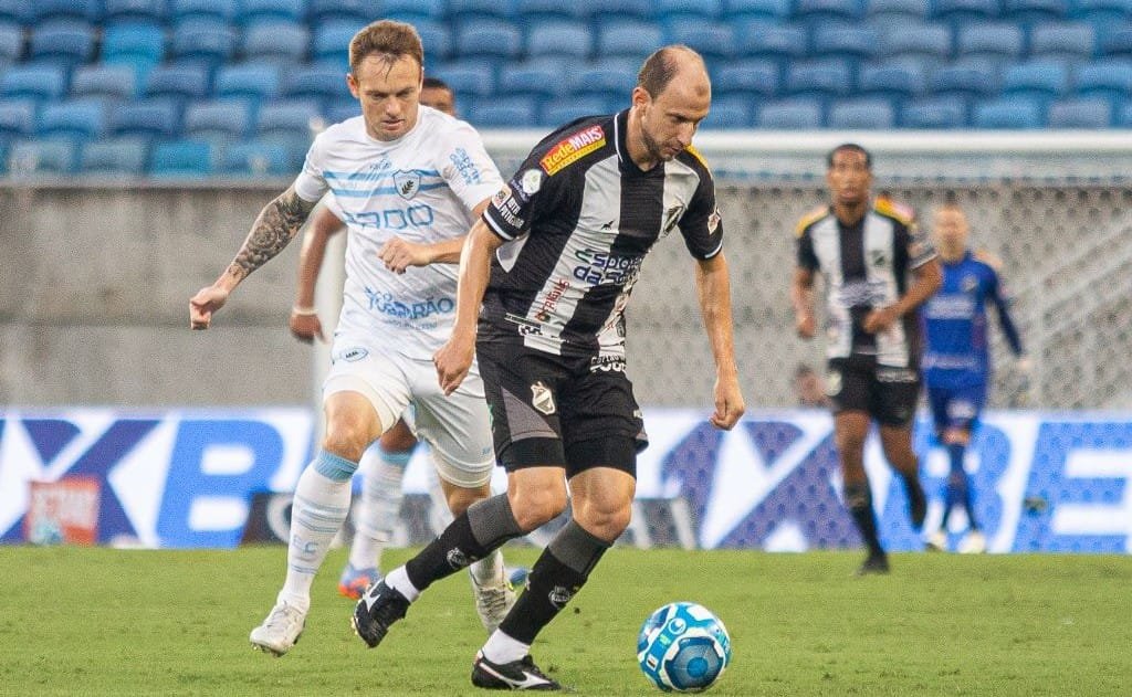 Corinthians tem uma vitória e é vice-lanterna do returno do Brasileiro