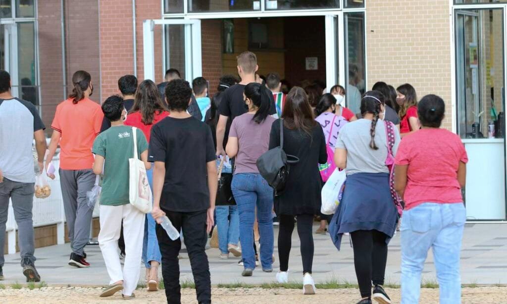 Nova Lei cria bolsas para alunos do Ensino Médio