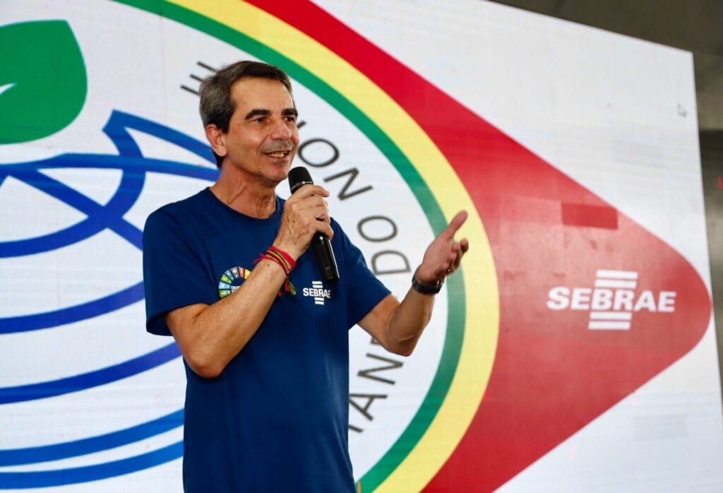 Seminário discute estratégias para apoiar os pequenos produtores de frutas do estado