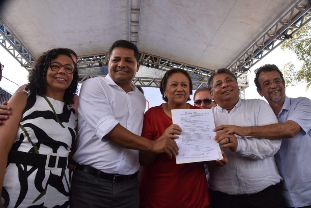 Prefeito Eraldo assina Ordem de Serviço para construção da Ponte dos Santos Mártires