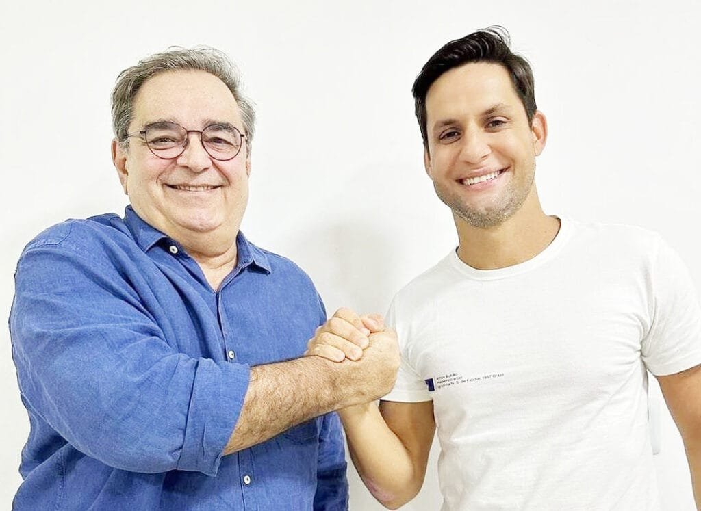 Álvaro pode indicar vice de Carlos, consolidando partidos aliados de Lula