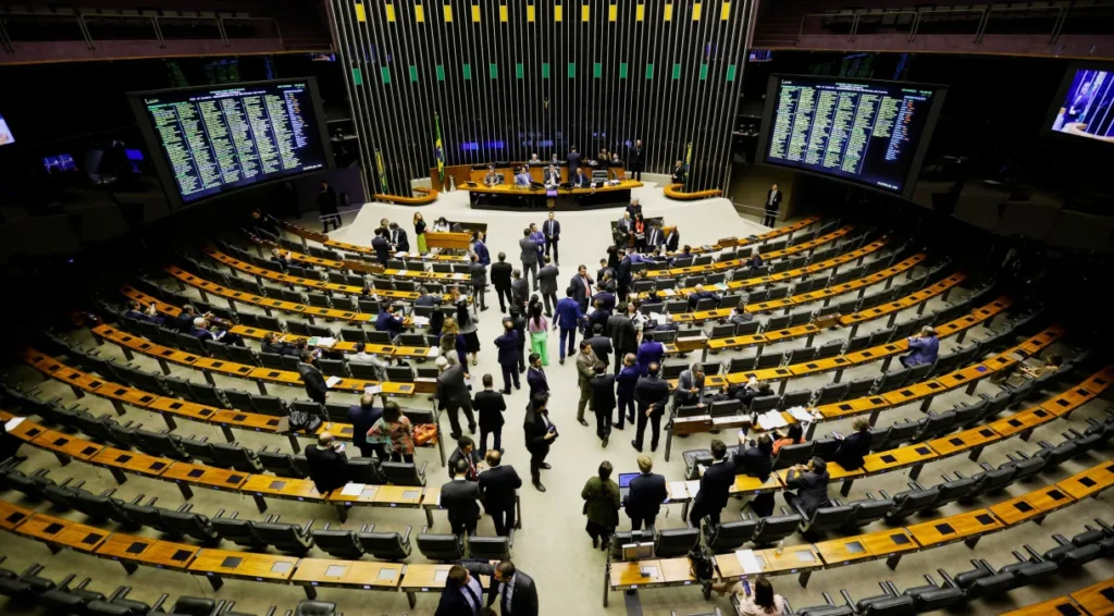 Comissão da Câmara dos Deputados autoriza Estados a decidir sobre armas