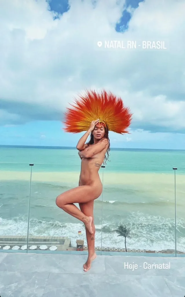 Cantora Anitta posta foto nua em Natal