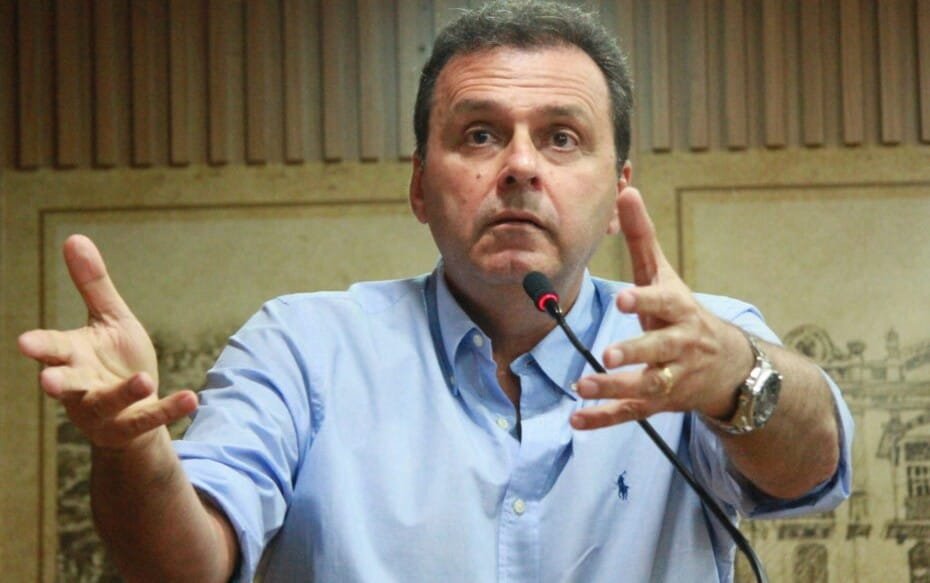 TCE pede que MP investigue possível improbidade de Carlos Eduardo Alves