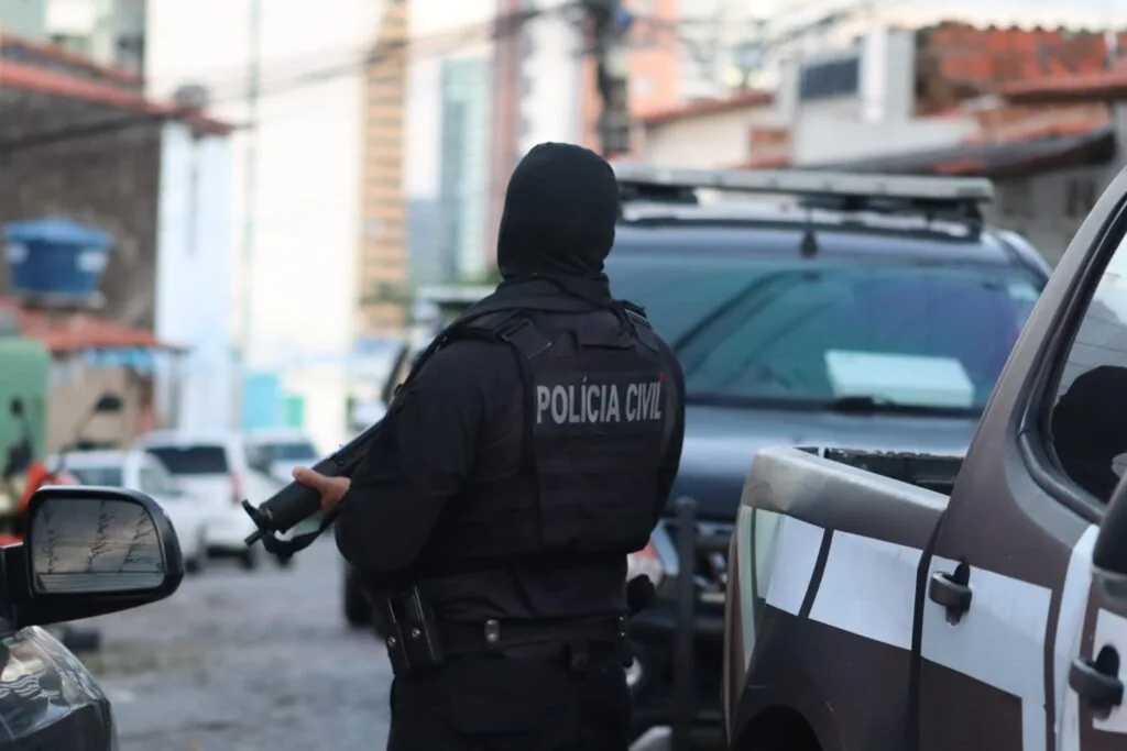 Homem é preso por estupro de vulnerável e stalking em Natal