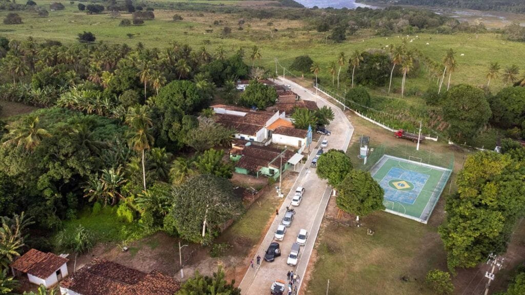 Uma das praias mais frequentadas no litoral norte, no município de Extremoz, recebe investimentos de mais de meio milhão de reais