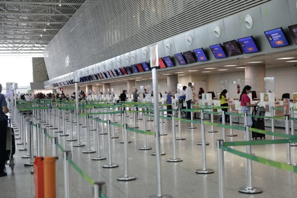 Inspeção de passageiros em aeroportos é aleatória, garante Anac
