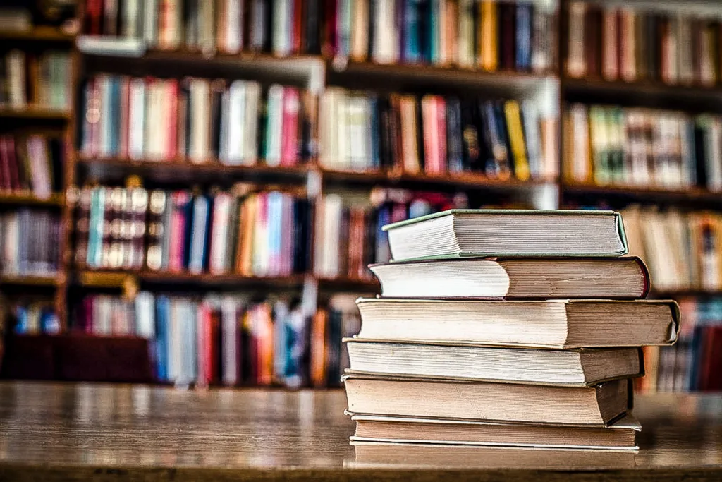 A história de Carlos Fialho e sua paixão pela leitura que transforma vidas