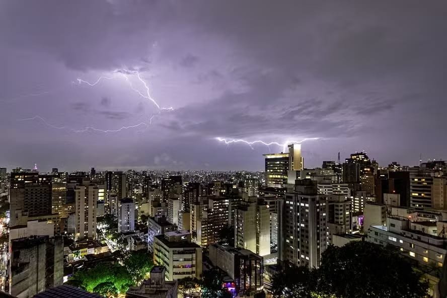 Defesa Civil confirma sete mortes após temporais no estado de SP