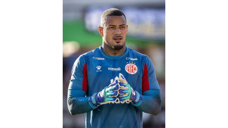 Goleiro do América é vítima de injúria racial