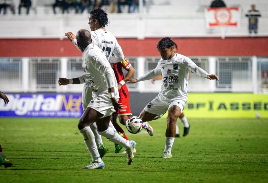 ABC vence a Tombense com 2 gols nesta última noite de sábado