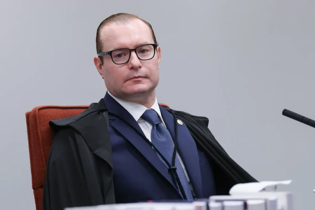 Placar no STF marca 2 a 0 pela condenação de cinco réus envolvidos no Núcleo 2