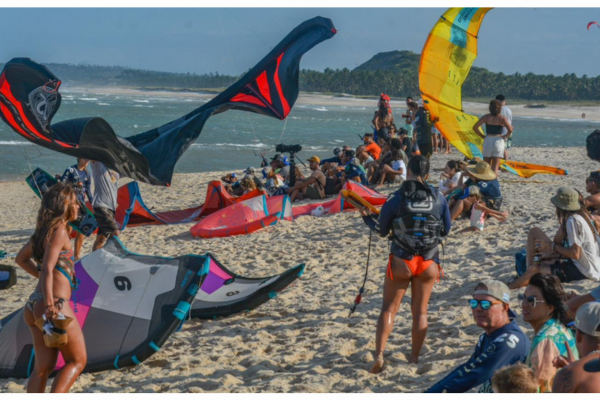 Disputas de Kitesurf e wingfoil movimentam o Litoral Sul