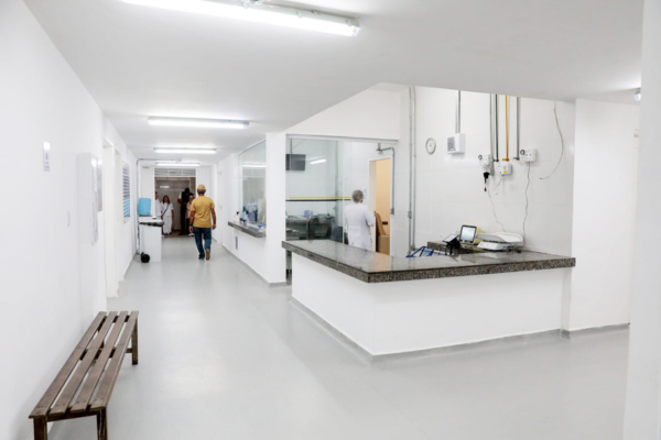 Governo entrega obras e anuncia ampliação do atendimento no hospital Antônio Barros