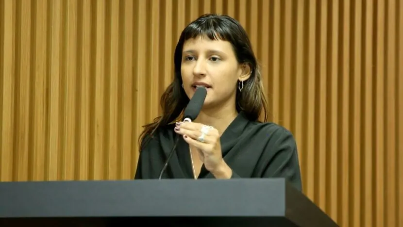 Relatório do processo de cassação de Brisa Bracchi é adiado para novembro