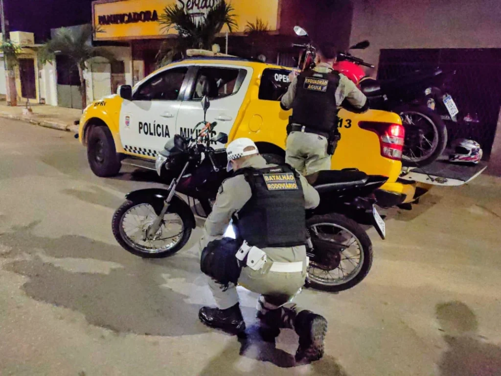 CPRE apreende motocicleta clonada e remove veículos com escapes barulhentos na zona Oeste de Natal