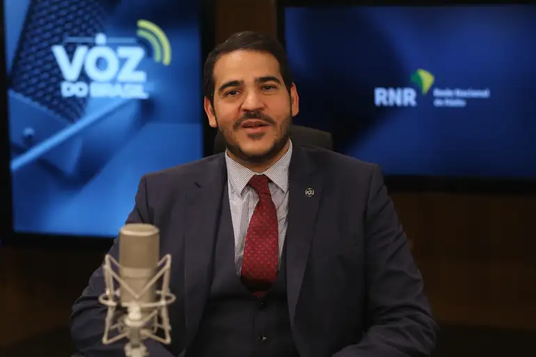 Jorge Messias buscará comprovar “requisitos” no Senado após indicação para o STF