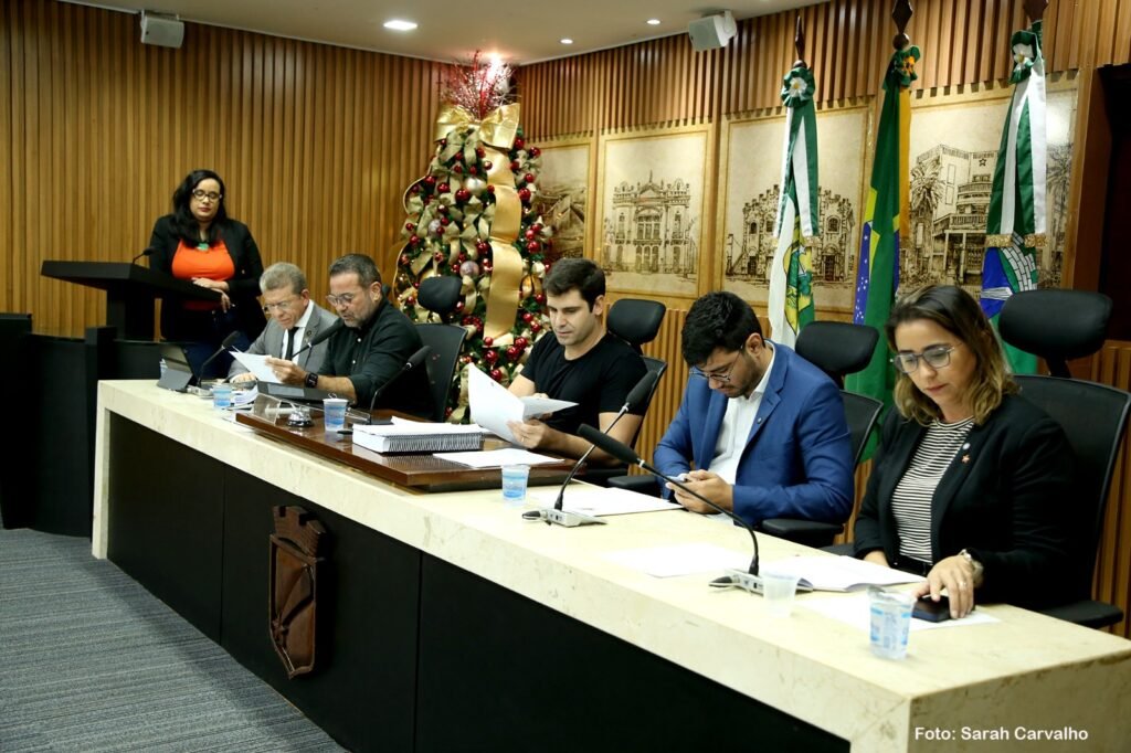 Comissão de Finanças da Câmara de Natal aprova orçamento de 2026 e encerra trabalhos de 2025