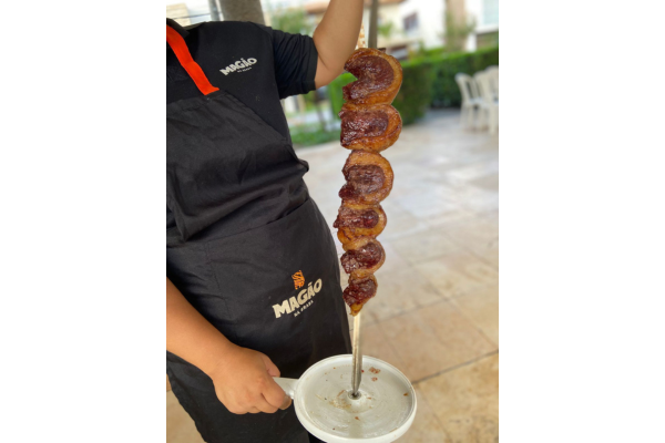 Fim de ano aumenta demanda por buffets e impulsiona economia local