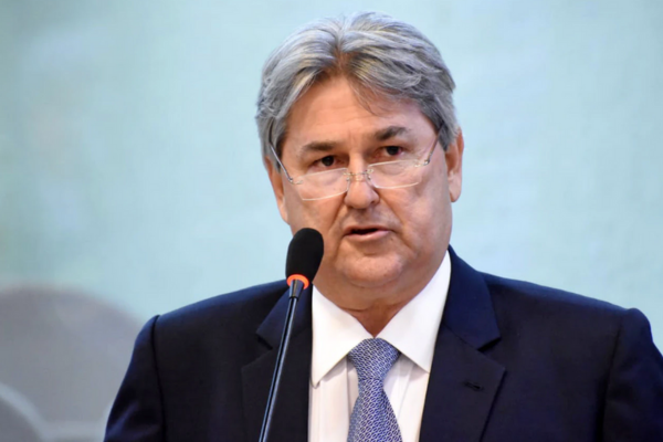 Tomba Farias: “O Estado não faz não é porque não quer, é porque não pode”