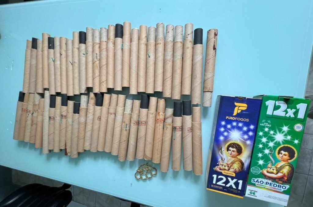 Artefatos que poderiam ser usados em confrontos de torcidas organizadas são apreendidos na Zona norte de Natal