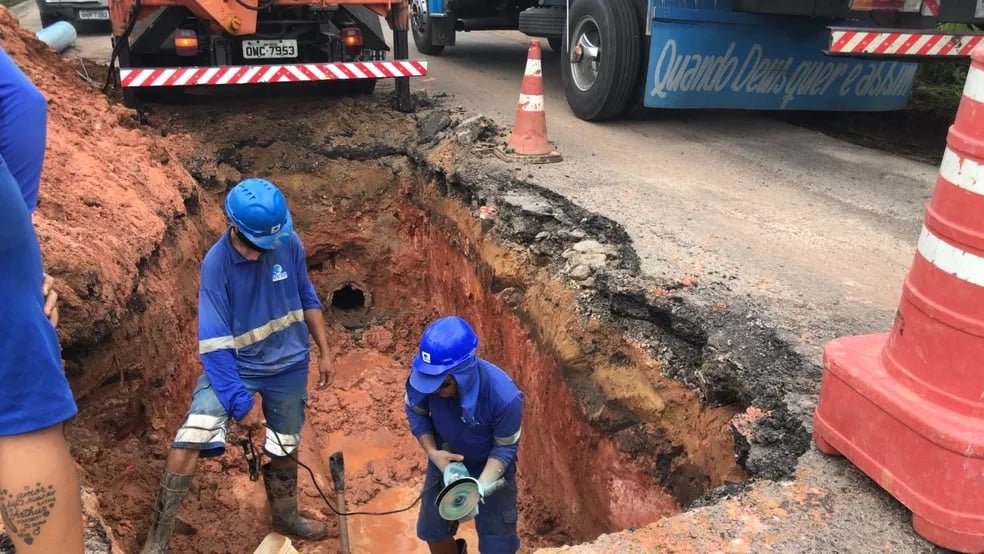 Natal sanciona lei que obriga Caern a reparar obras em até 72h em Natal