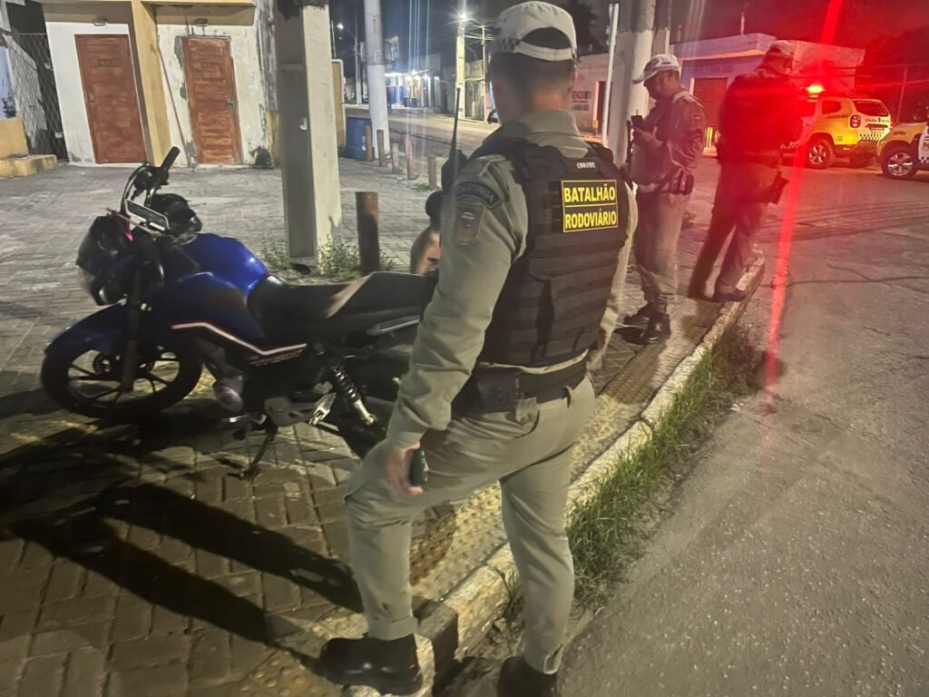 Homem é preso por desobedecer ordem de parada em alta velocidade na cidade de Extremoz