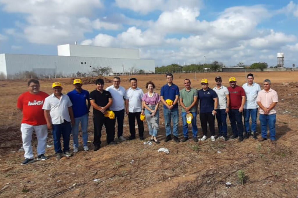 Empresários chineses visitam área destinada à possível instalação de fábrica em Mossoró