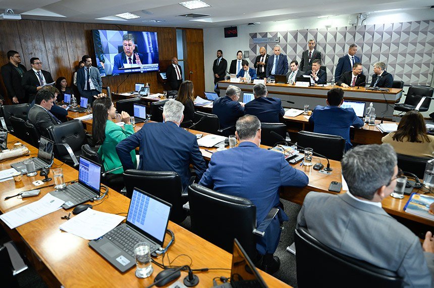 Com negativa de Vorcaro, CPMI do INSS vai ouvir investigada ligada a confederação de agricultores nesta segunda