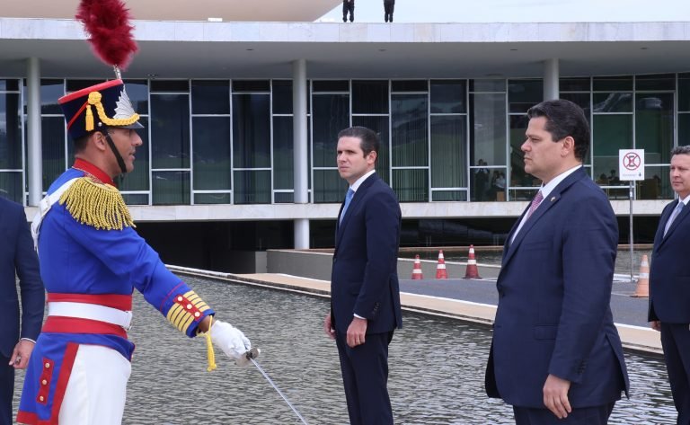 Congresso Nacional retoma trabalhos nesta segunda-feira