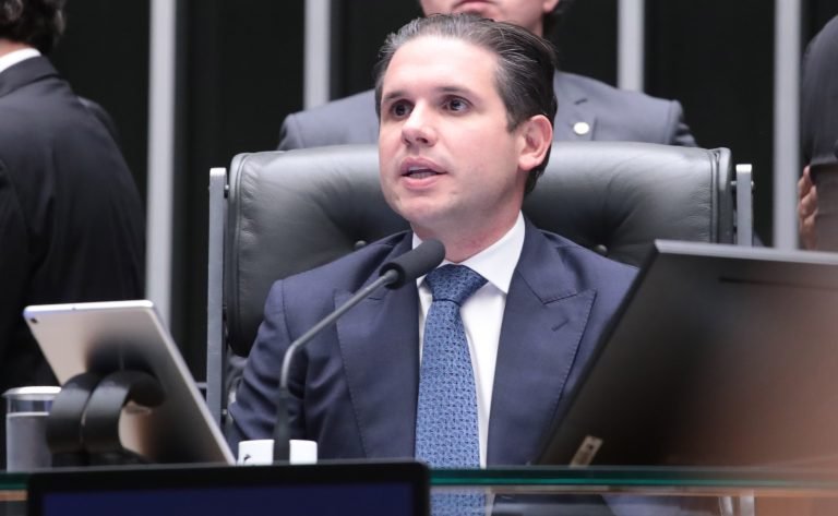 Motta anuncia que PEC da Segurança será votada na próxima semana