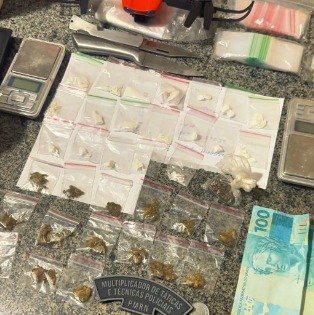 Drogas, dinheiro e drone são apreendidos durante ação da rádio patrulha em Caicó