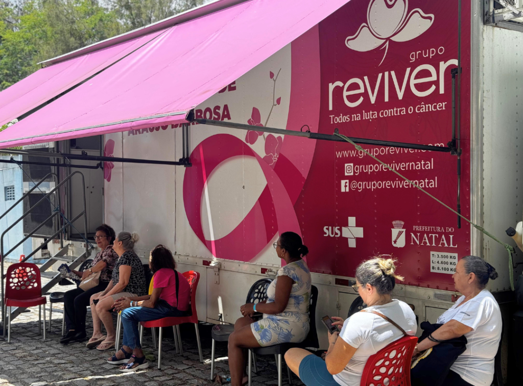 Unidade móvel realiza mamografias gratuitas em bairro da Zona Oeste de Natal nesta semana