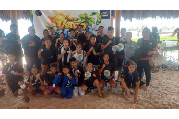 “Jiu-Jitsu com Educação” é campeão do Circuito Verão