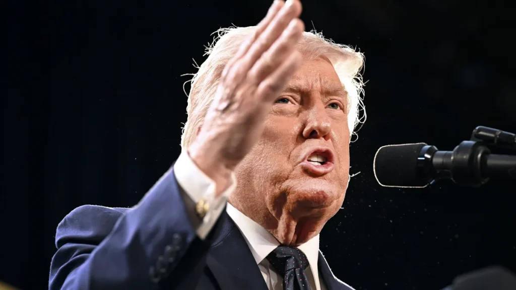 Trump diz que Irã passa por mudança de regime e novos líderes são razoáveis