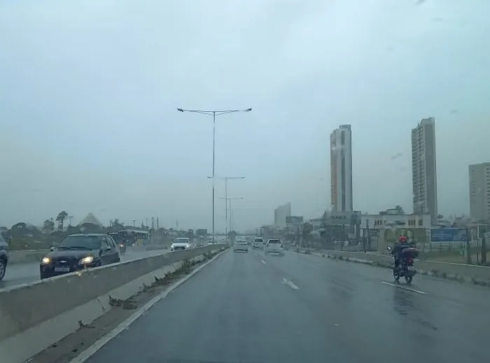 Natal registra oito pontos de alagamento transitáveis na manhã desta quarta (4)