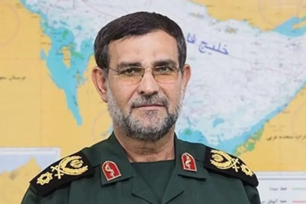 Irã confirma morte de comandante responsável por fechar Estreito de Ormuz