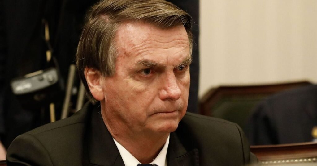 Bolsonaro evolui com estabilidade e tem melhora da função renal