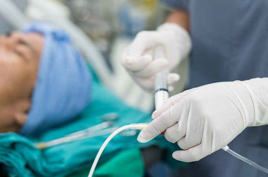 Projeto obriga SUS a garantir medicamento contra hipertermia maligna em procedimentos com anestesia geral