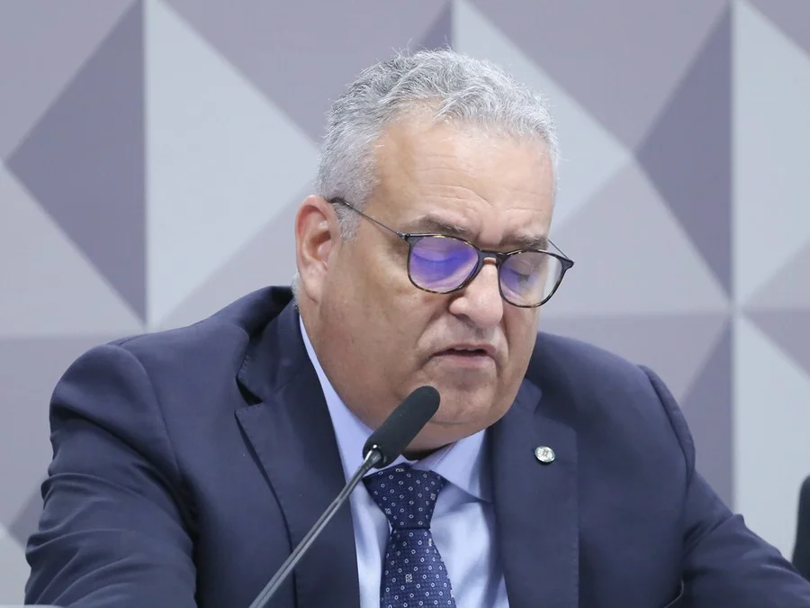 Relator da CPMI do INSS é denunciado por estupro de vulnerável; deputado nega acusações