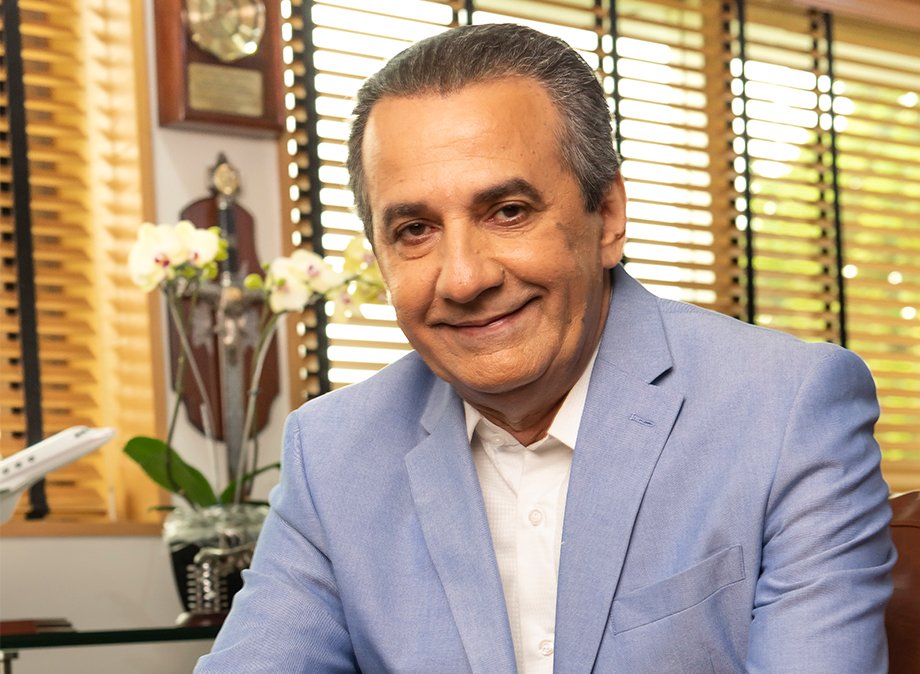 Silas Malafaia ora por doações para adquirir avião novo e divide opiniões