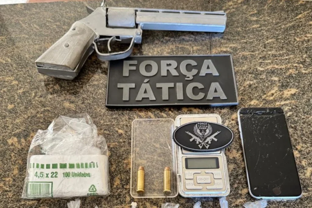 Bandidos enfrentam a PM e confronto resulta em prisões no Rabo da Gata, na Zona Norte de Natal