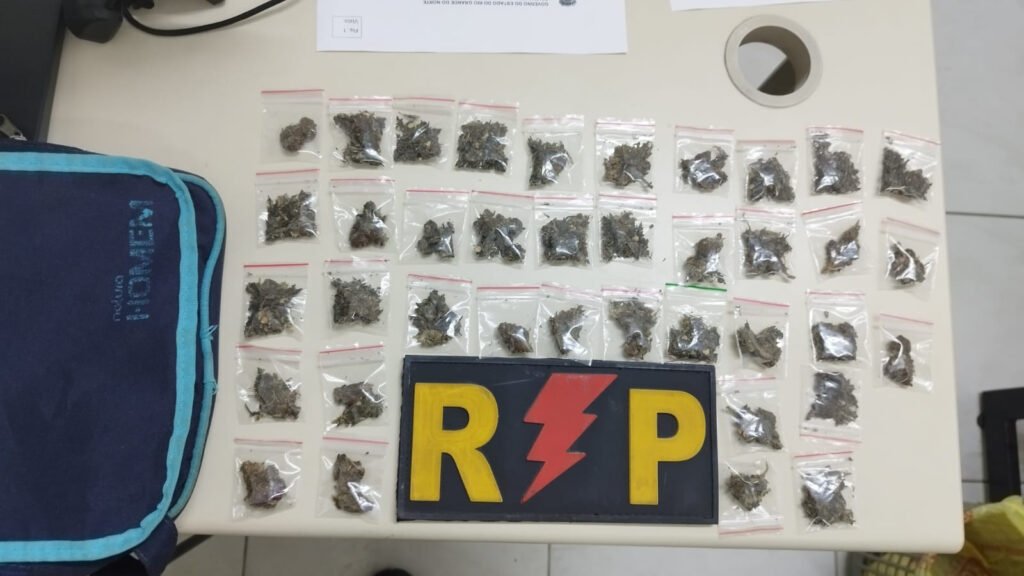 Foragido da Justiça é preso e drogas são apreendidas na Zona Norte de Natal