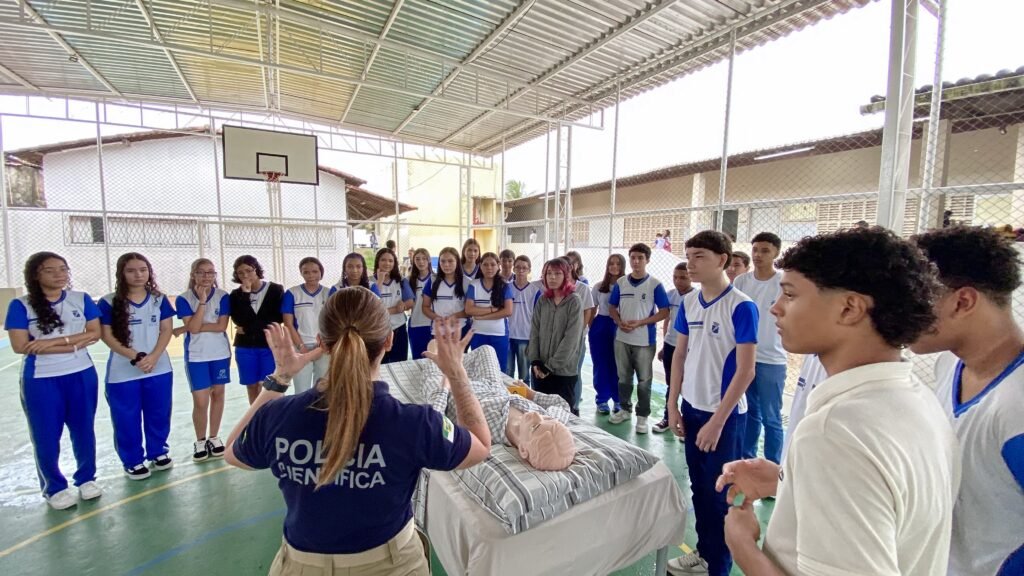 Projeto da Polícia Científica leva noções de perícia criminal a estudantes em Natal