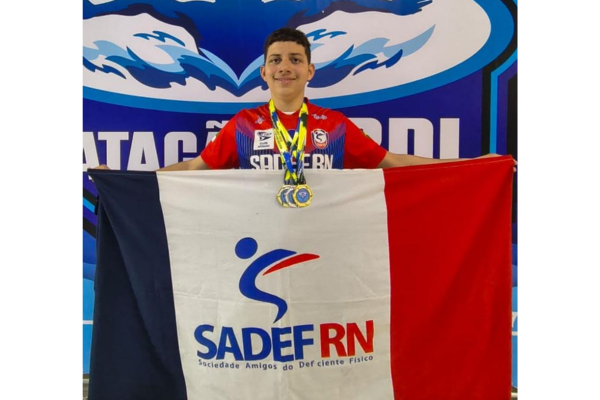 Sadef conquista sete medalhas no Brasileiro de Natação em SP