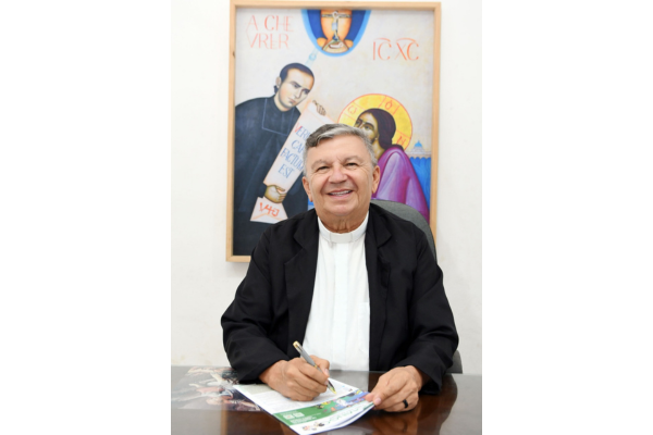 Monsenhor Aldo Pimentel celebra 35 anos de sacerdócio, em Extremoz