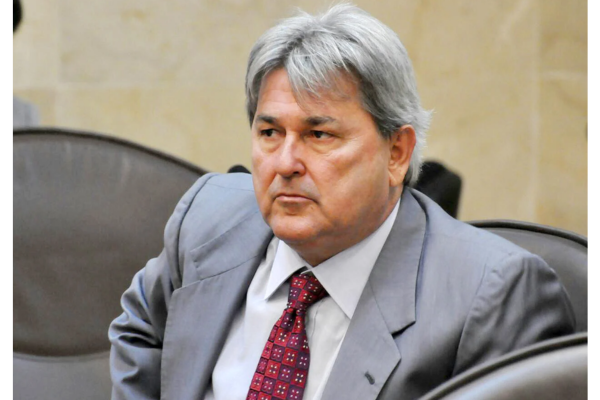Tomba Farias afirma que Governo Fátima é “mercadoria vencida”