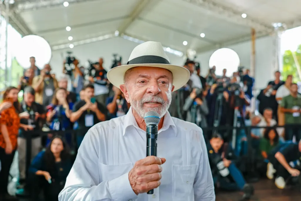 Lula diz que indicará Jorge Messias novamente ao STF