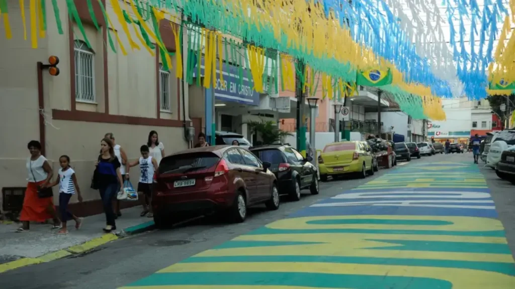 Copa do Mundo 2026: veja o que é proibido ao decorar e pintar as ruas